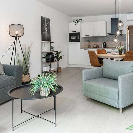 Prime Location Apt W Wifi & Near Poppodium 013 Tilburg Bagian luar foto