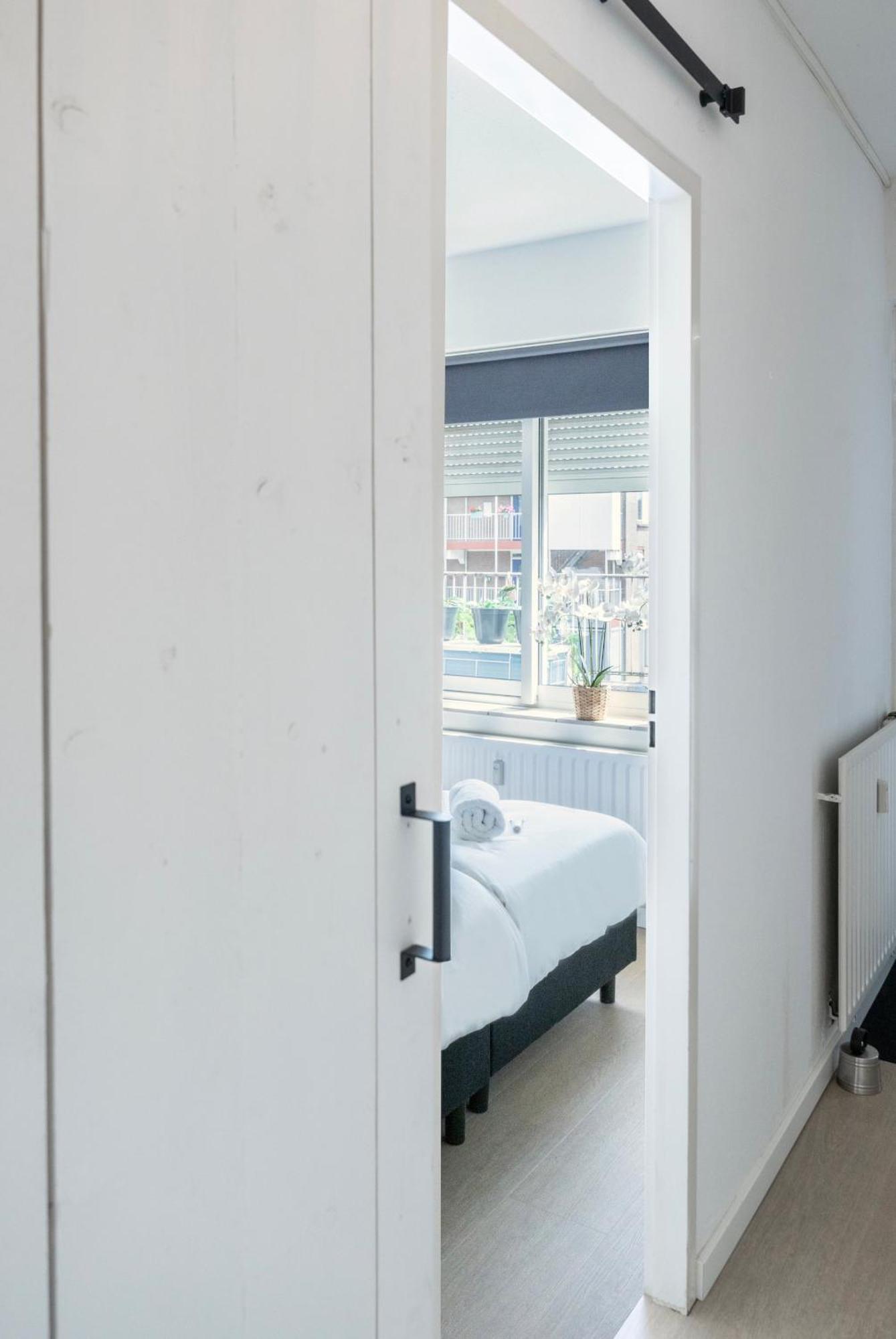 Prime Location Apt W Wifi & Near Poppodium 013 Tilburg Bagian luar foto