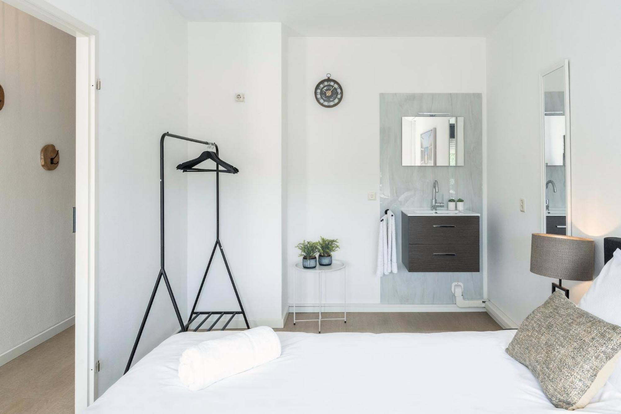 Prime Location Apt W Wifi & Near Poppodium 013 Tilburg Bagian luar foto