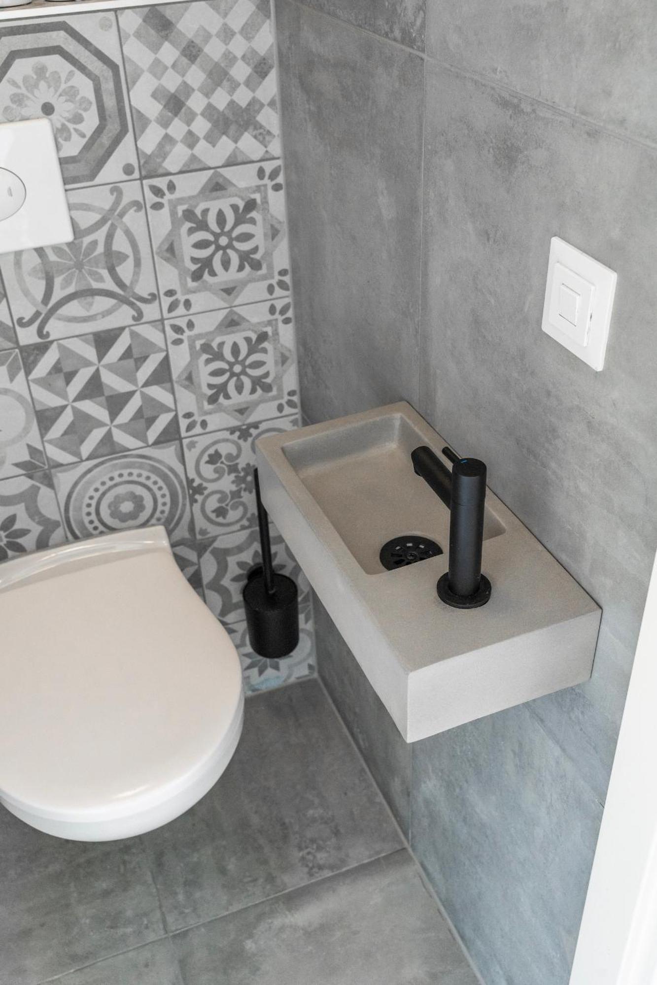 Prime Location Apt W Wifi & Near Poppodium 013 Tilburg Bagian luar foto