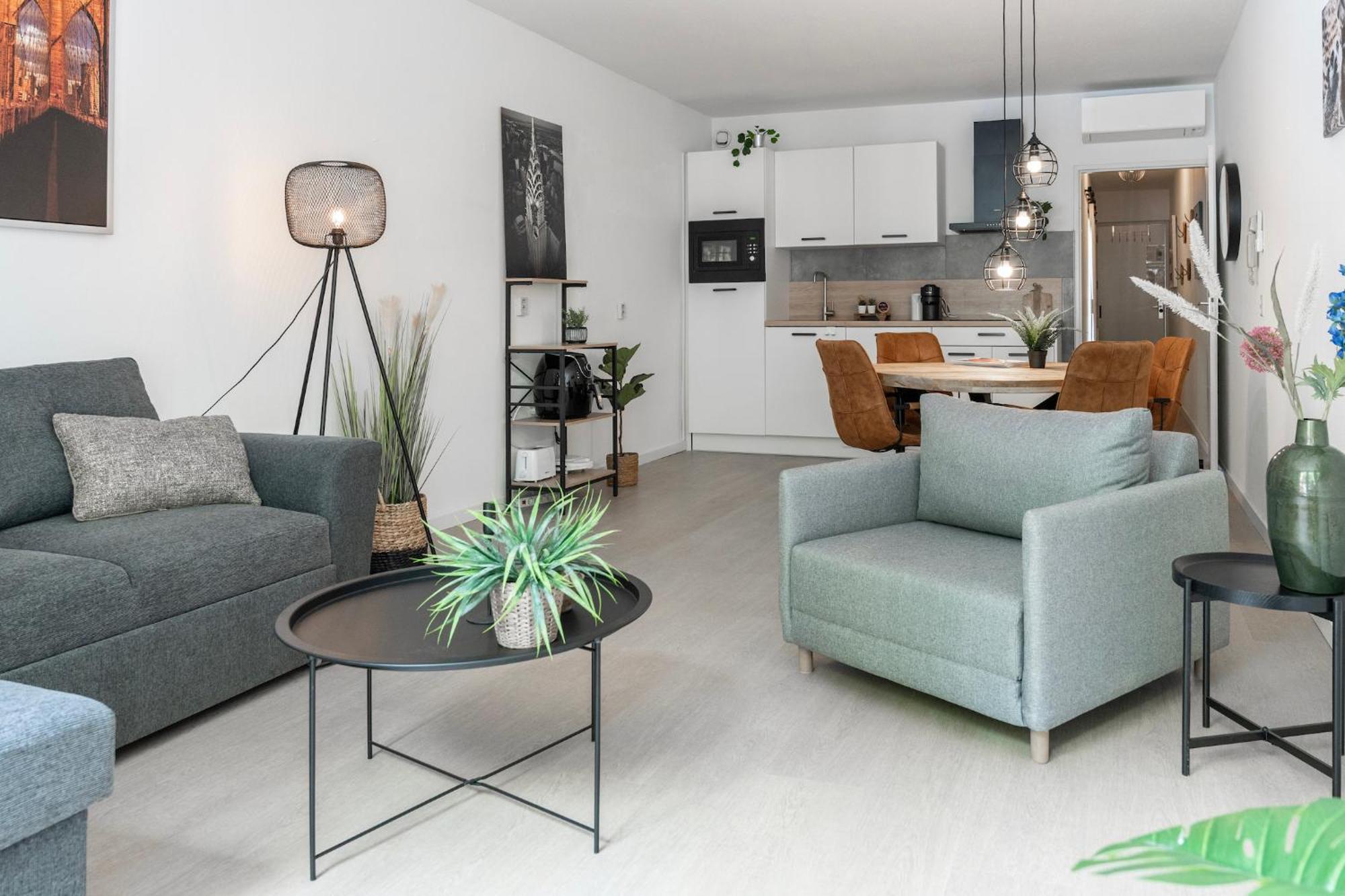 Prime Location Apt W Wifi & Near Poppodium 013 Tilburg Bagian luar foto