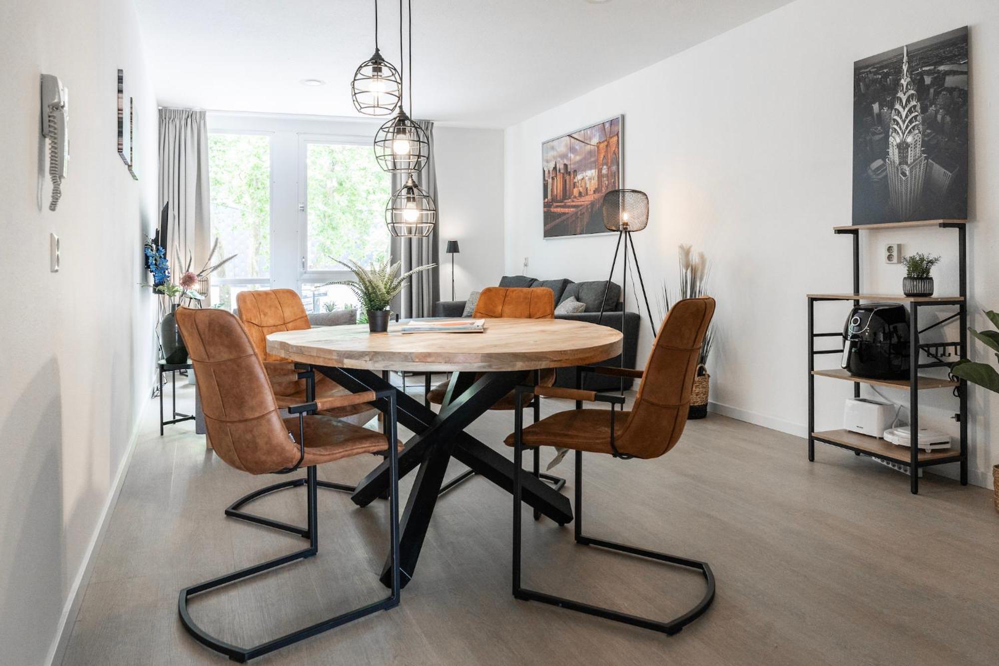Prime Location Apt W Wifi & Near Poppodium 013 Tilburg Bagian luar foto